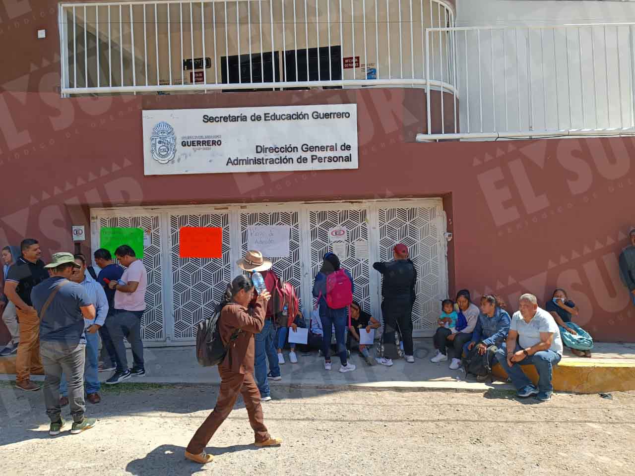 Protesta Ceteg En La Oficina De Personal De La Seg Exige Pago De Horas