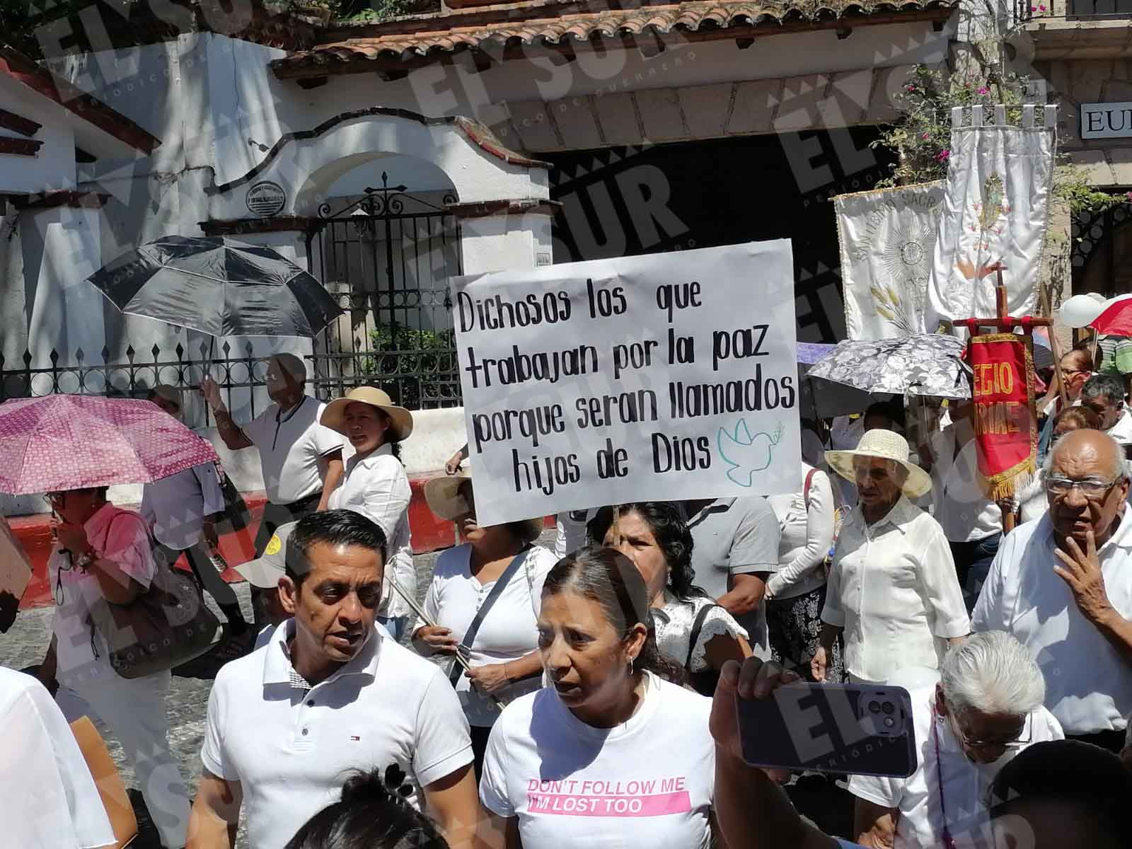 Marchan feligreses católicos en Taxco para pedir por la paz - El Sur ...